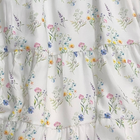 Elegant Floral White Midi Dress - Picture 2 of 4